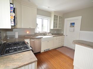 19 Cranston Ave #2, Newport, RI 02840