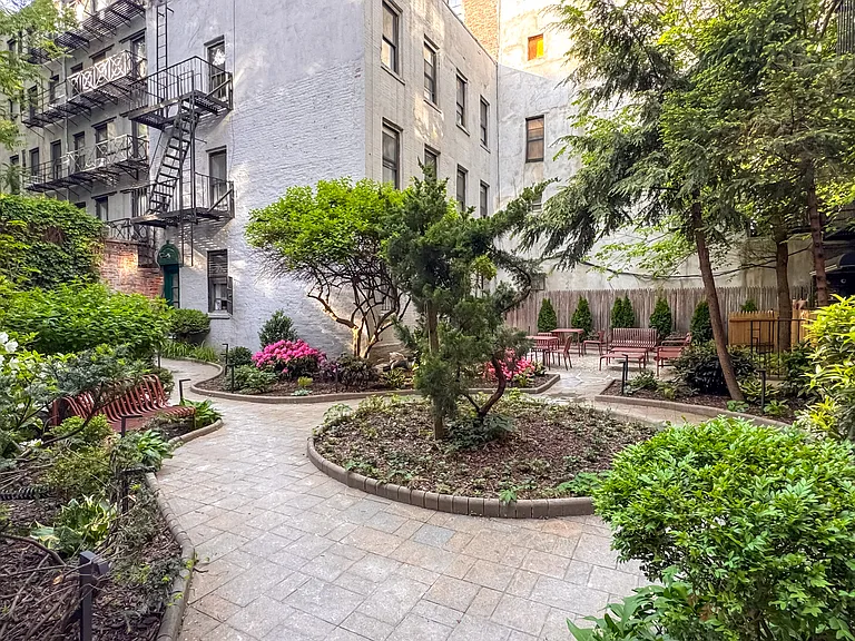 137 Avenue A #2D — Photo 7