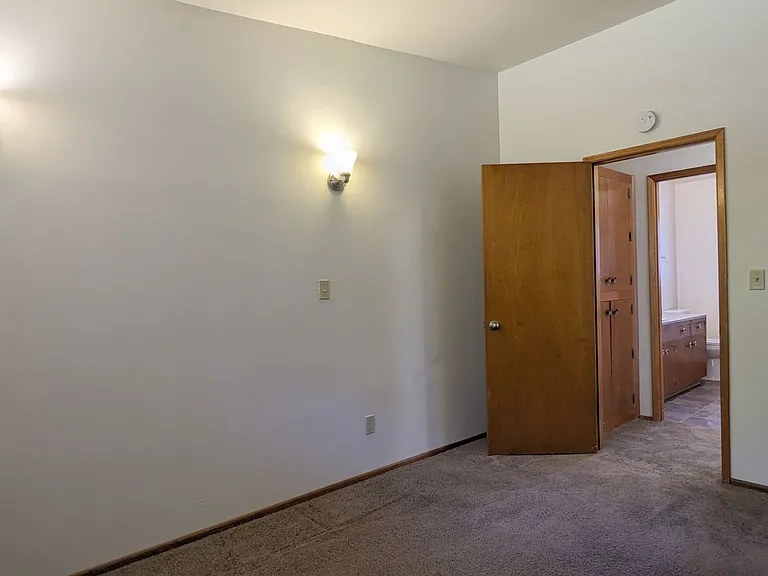 Bel Air Apartments — Photo 67