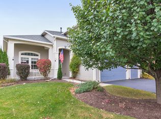 260 Ellis Rd, Lake In The Hills, IL 60156