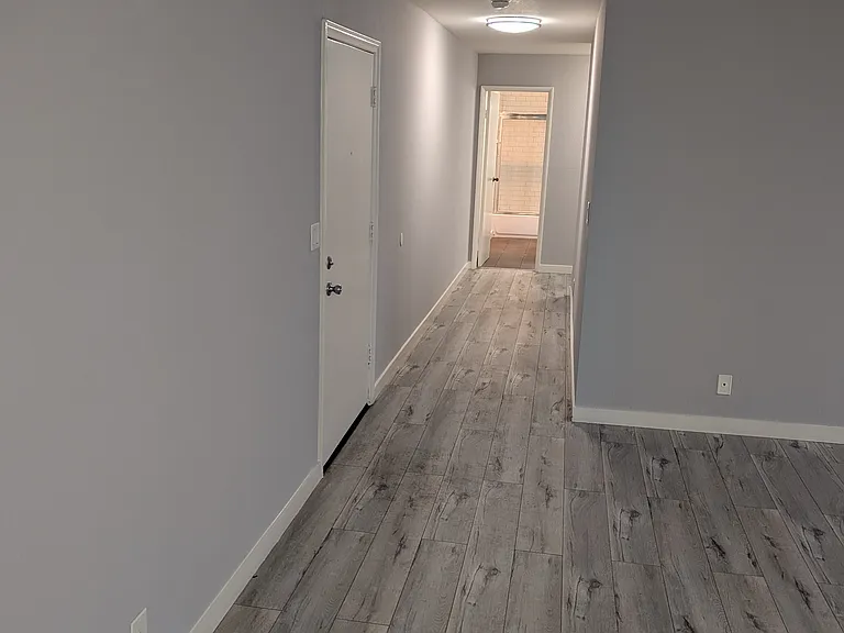 7014 Lanewood Ave #6 — Photo 8