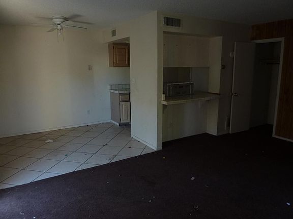 4th image of 6752 W Devonshire Ave