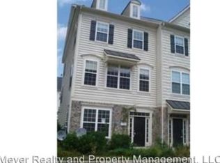 737 Chevington Ct, Woodbridge, VA 22191