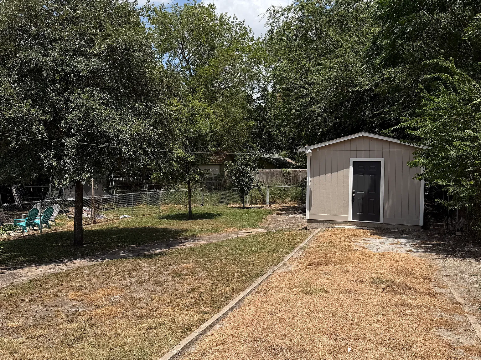2 bed, 1100 sqft, $1,550 — Photo 2