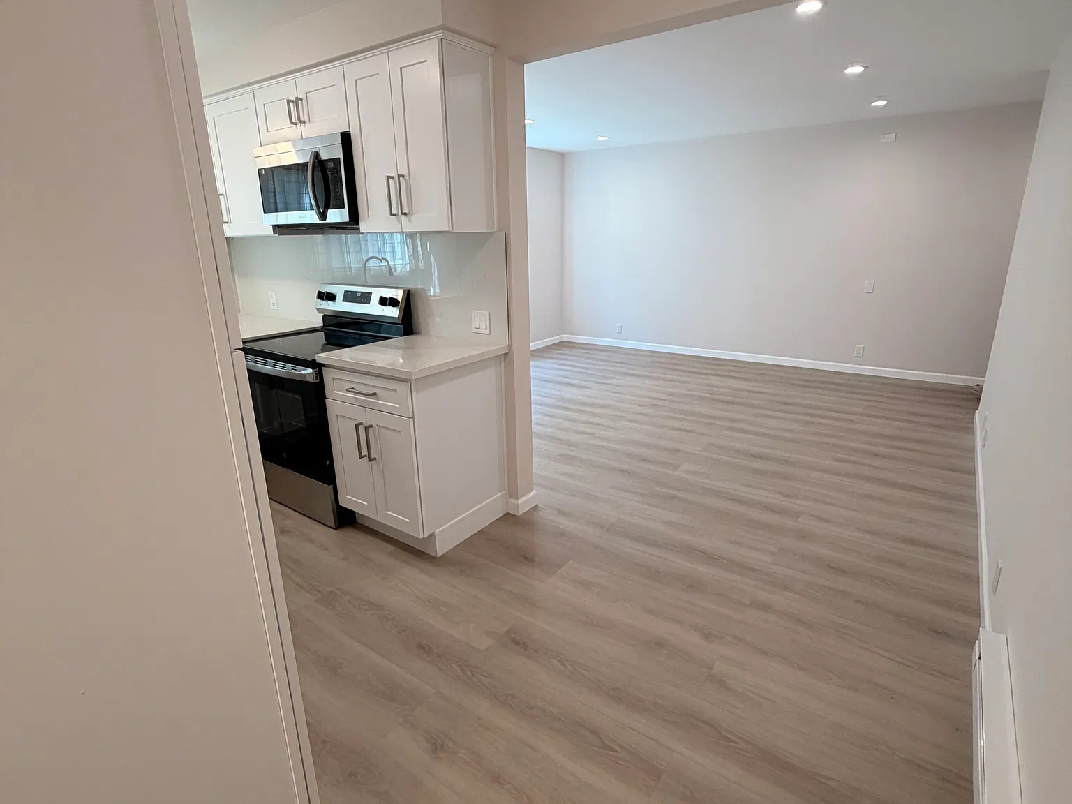 1 bed, 650 sqft, $2,175 — Photo 3