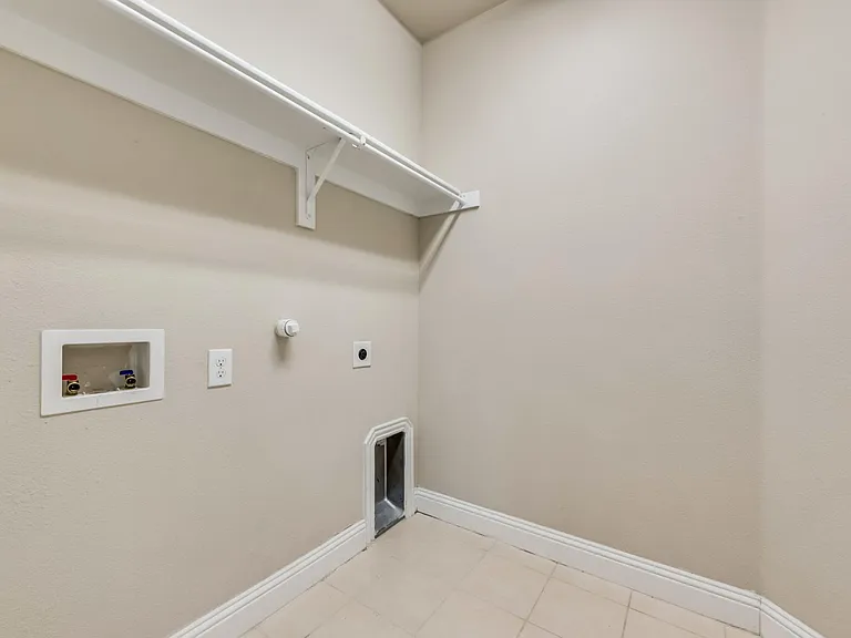 2028 Rosebury Ln — Photo 18