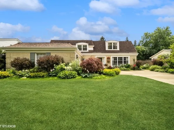 3629 Winnetka Rd, Glenview, IL 60026