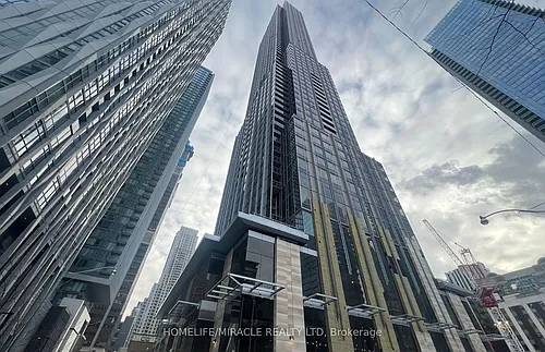 11 Yorkville Ave Photo 1 11 Yorkville Ave Photo 1