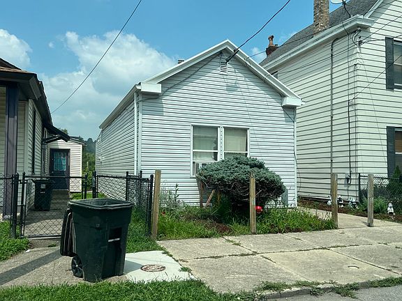 3rd image of 109 5th Ave