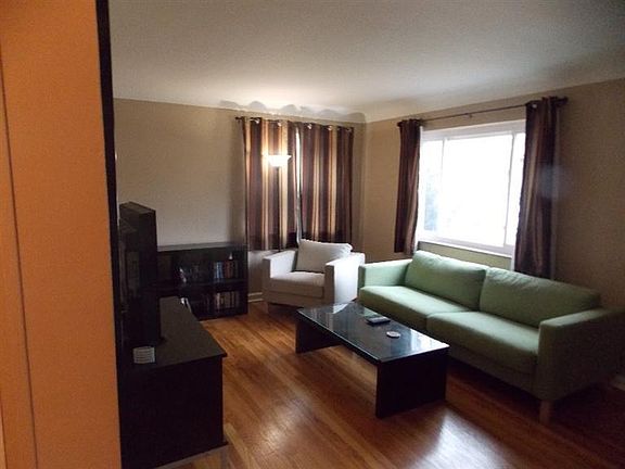 3rd image of 4601 Mayhew Ave