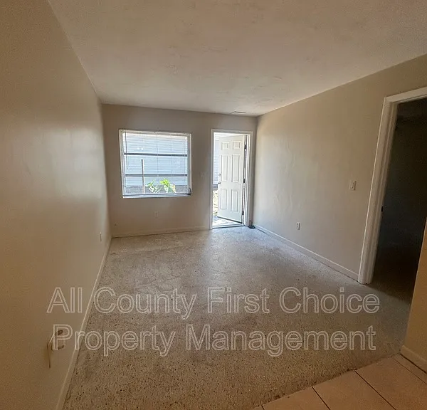 1530 Carmel Ave #2 — Photo 4