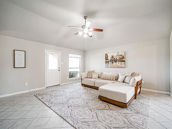 4th image of 6564 Gable Hollow Lane