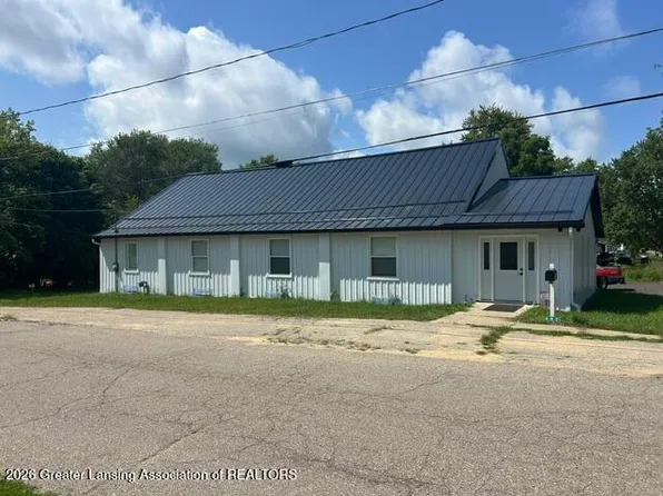487 E Elizabeth St, Stockbridge, MI 49285