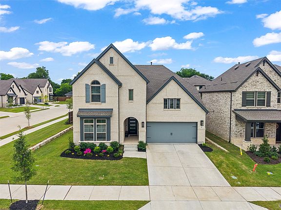 3rd image of 609 Northside Dr