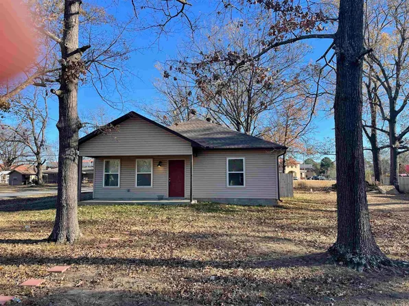 211 N Jackson St, Cabot, AR 72023
