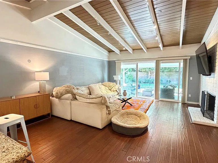 22951 Austin St — Photo 10