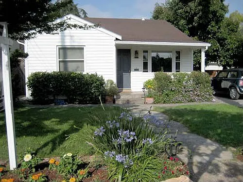1469 Hervey Ln photo 1