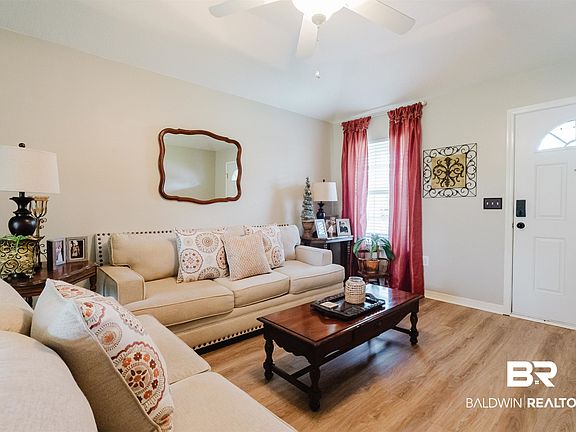 3rd image of 28135 Landmark Ave