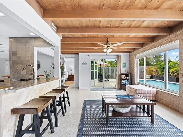 327 Avenida Milano — Photo 29
