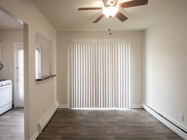 Colonial Ridge — Photo 29