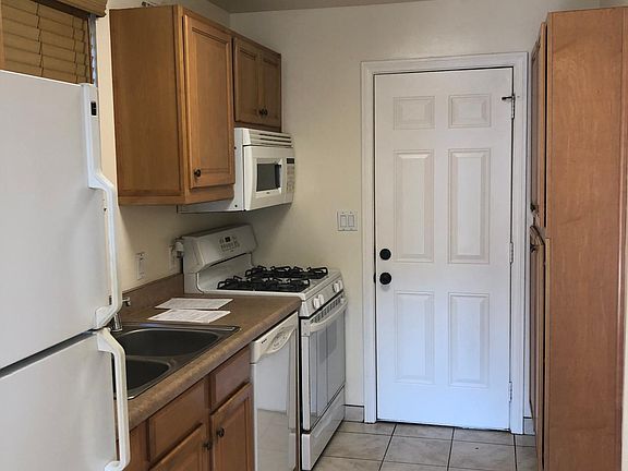 4th image of 4337 Cleveland Ave