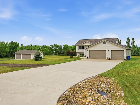 2nd image of 7020 Endicott Dr