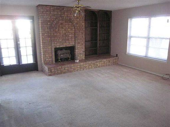 2nd image of 3100 Jarvis Dr