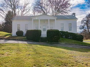 12 E Kerley Corners Rd, Red Hook, NY 12571