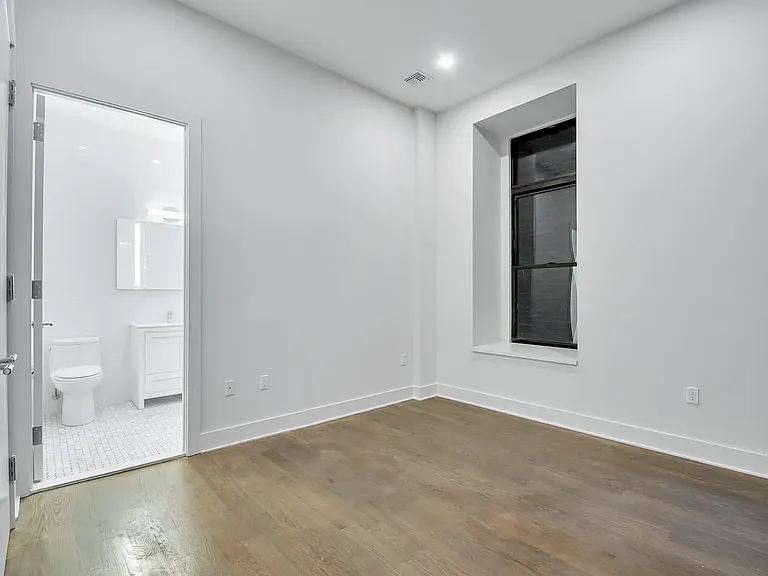 121 Madison Ave #3I — Photo 7