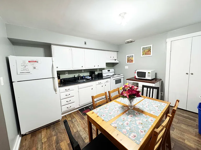 4212 Haldane St #2 — Photo 6