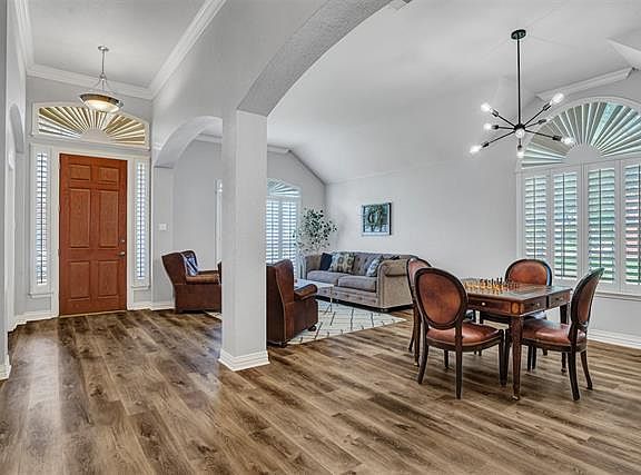 4th image of 6020 Vineyard Ln