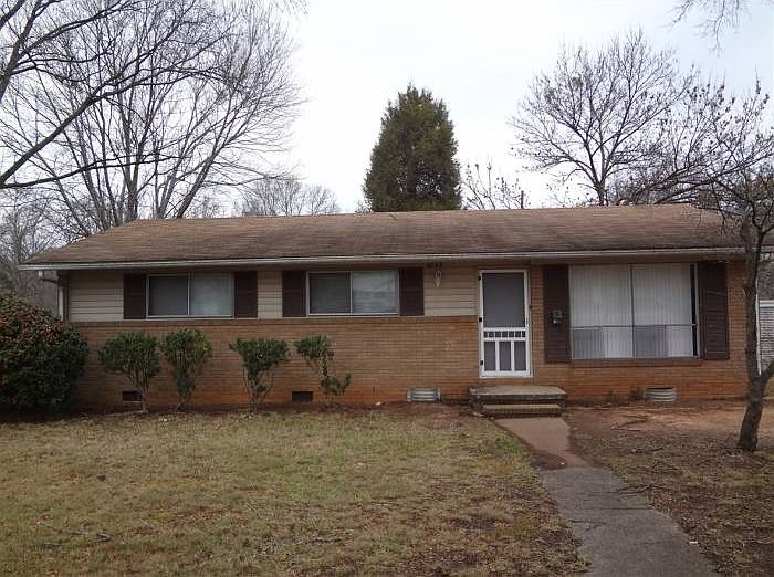 Cute brick ranch home