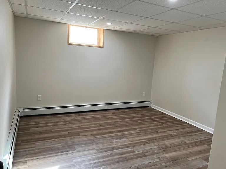 1180 Park Ave — Photo 5