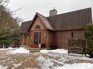 3095 Maxwell Rd, Petoskey, MI 49770