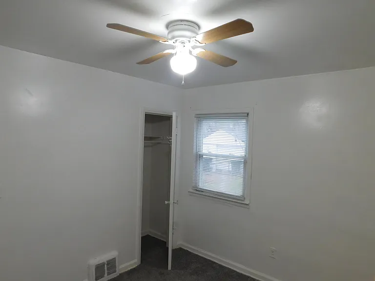 6490 Stahelin Ave — Photo 22