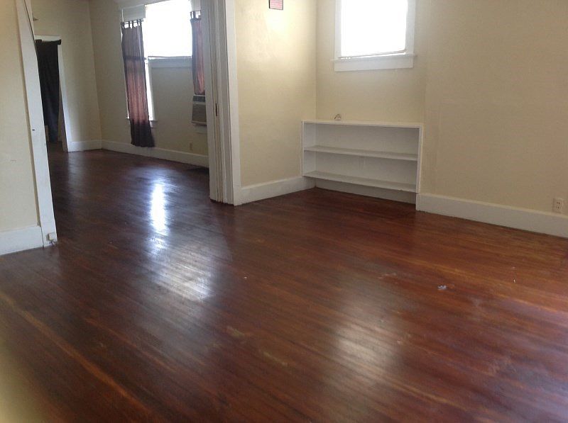 1st image of 824 E Blackford Ave #A