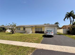 11851 NW 23rd St, Pembroke Pines, FL 33026