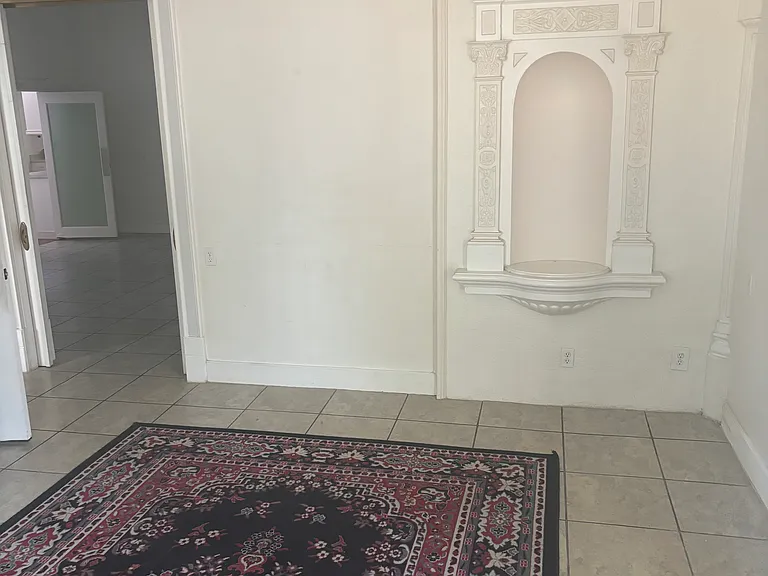 437 W Magnolia Ave #1 — Photo 8