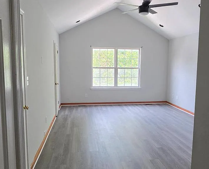 35 Oakmont Ter — Photo 14