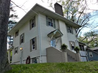 118 Saint Peter Way, Jeannette, PA