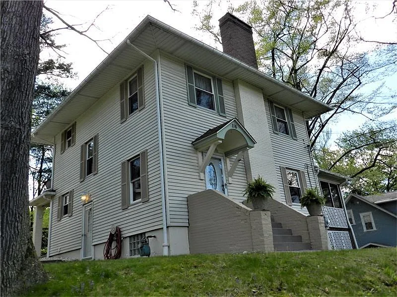 118 Saint Peter Way photo 1