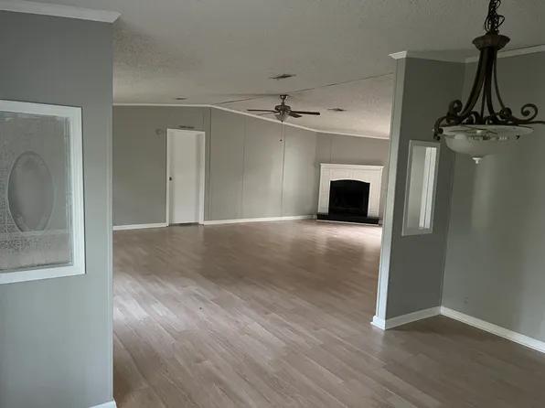 26255 John L Ln, Denham Springs, LA 70726