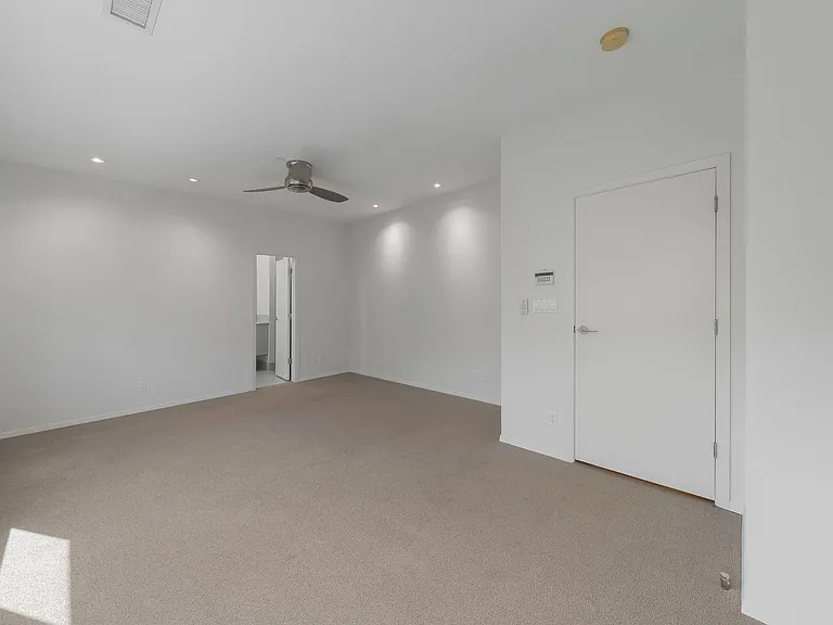 4001 Bowser Ave #B — Photo 22