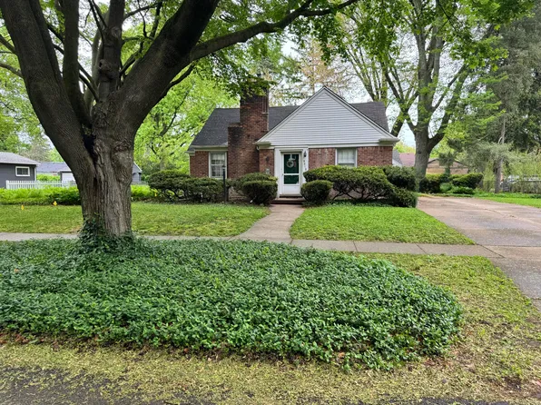 9618 Berwick St, Livonia, MI 48150