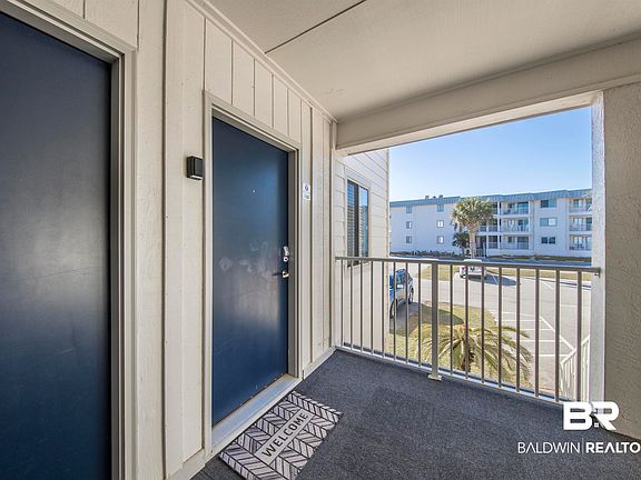 4th image of 400 Plantation Rd #1103