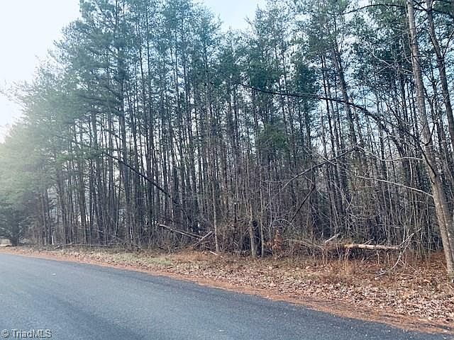 2nd image of 6315 Rolling Acres Dr