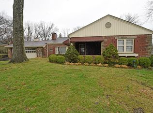 530 Larchmont Dr, Cincinnati, OH 45215