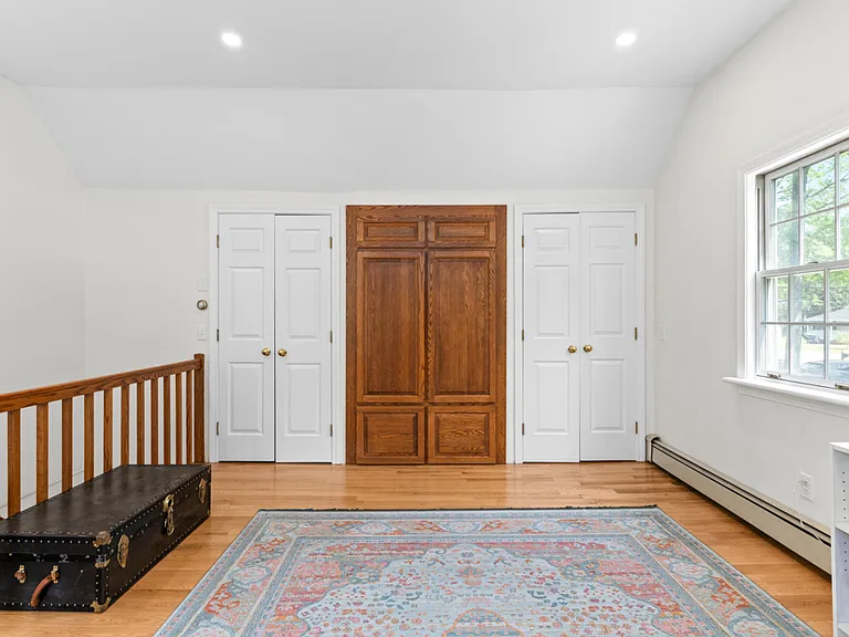88 Anderson Ave — Photo 6