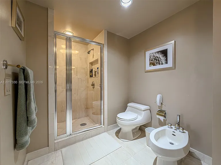 2000 Island Blvd #2503 — Photo 35