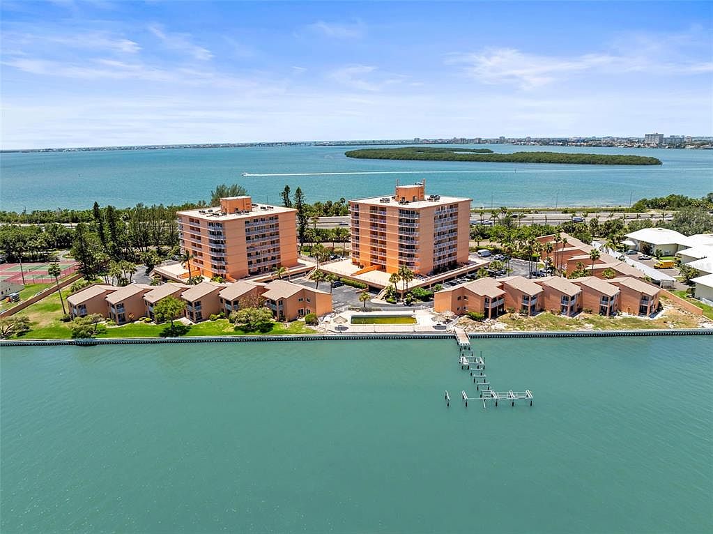7432 Sunshine Skyway Ln S APT 402, Saint Petersburg, FL 33711 | Zillow